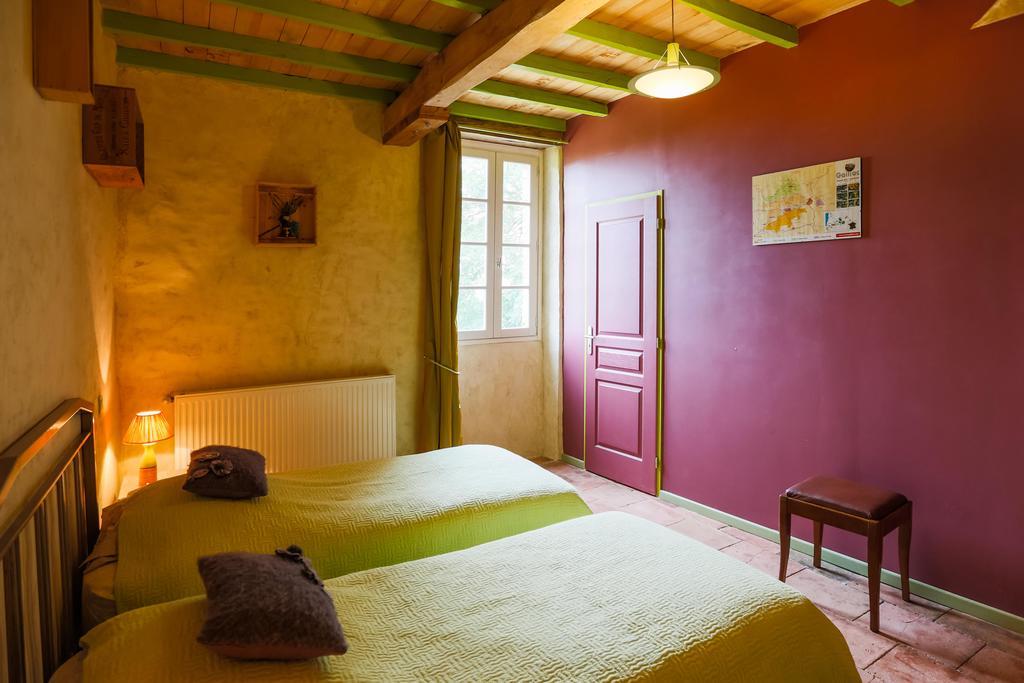 Parisot  Au Mas Des Calmettes Bed & Breakfast エクステリア 写真